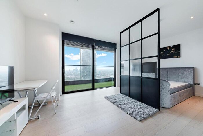 Apartment To Rent In Bagshaw Building, Wardian, London, E14