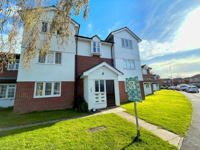 2 Bedroom Flat To Rent In Grebe Road, Bridgwater, TA6