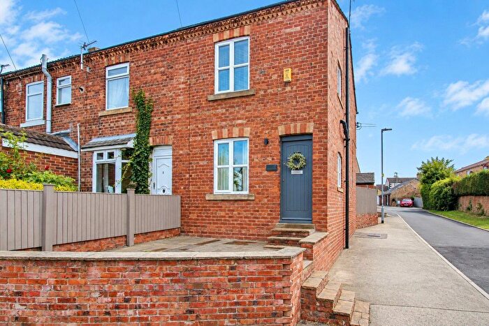 2 Bedroom End Of Terrace House For Sale In Fox Lane, Durkar, Wakefield, WF4