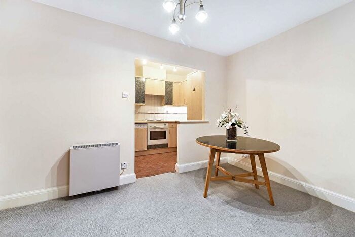 1 Bedroom Flat To Rent In Bartholomew Close, London, EC1A