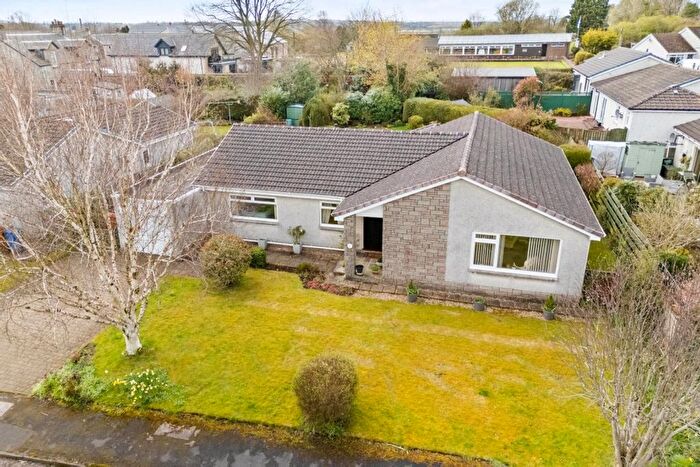 4 Bedroom Detached Bungalow For Sale In Kings Park, Torrance, G64