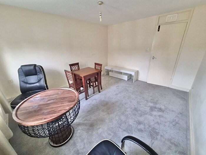 1 Bedroom Flat To Rent In Portmore Close, Leicester, LE4