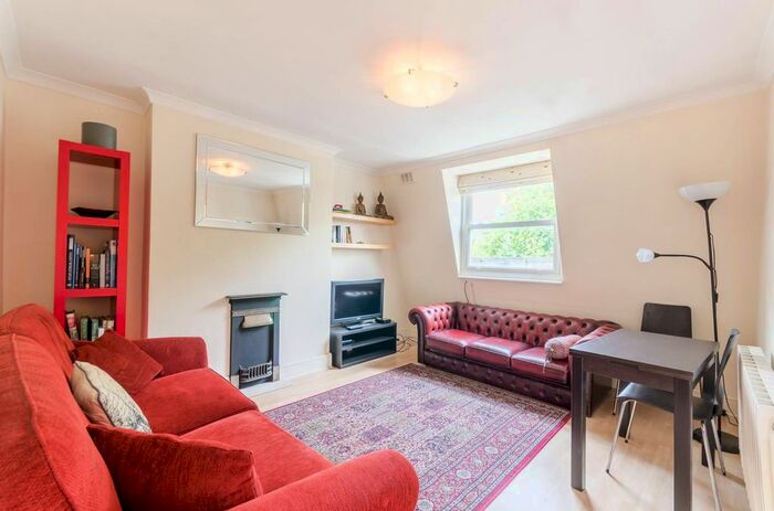 2 Bedroom Flat To Rent In Elgin Avenue, Maida Vale, London, W9