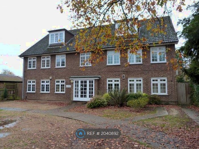 2 Bedroom Flat To Rent In Lavender Hill, Enfield, EN2