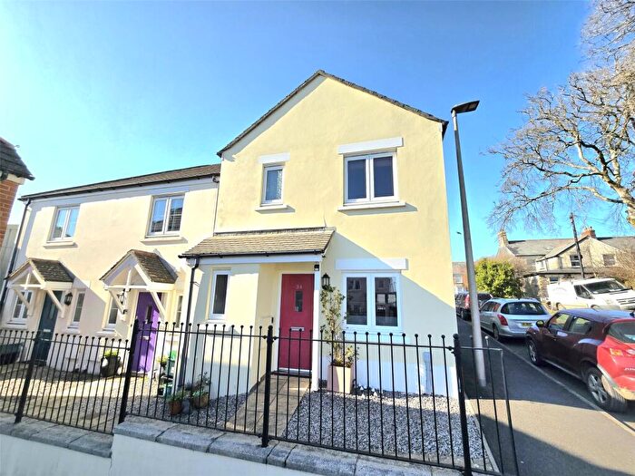 3 Bedroom End Of Terrace House For Sale In Parsons Close, Holsworthy, Devon, EX22