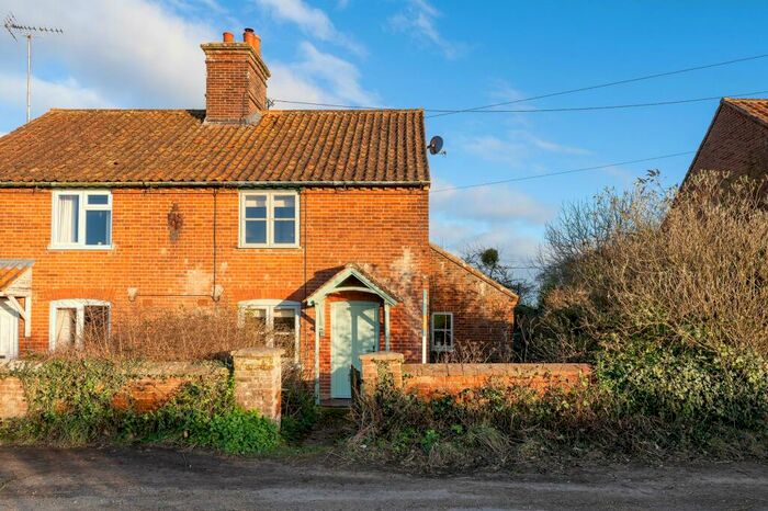 3 Bedroom Semi-Detached House For Sale In Hindolveston Road, Melton Constable, NR24