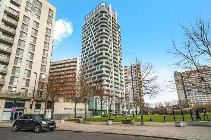 1 Bedroom Flat To Rent In Sienna Alto, The Renaissance Tower, Lewisham, SE13