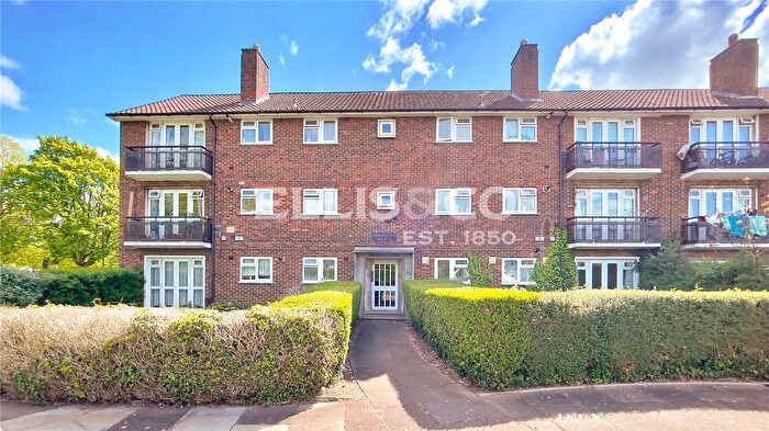 2 Bedroom Flat For Sale In Springwell Road, Hounslow, TW4