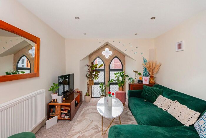 3 Bedroom Terraced House For Sale In Windmill Place, Windmill Hill, BS3