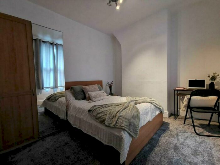 4 Bedroom House To Rent In Cretan Road, Liverpool, Liverpool, L15