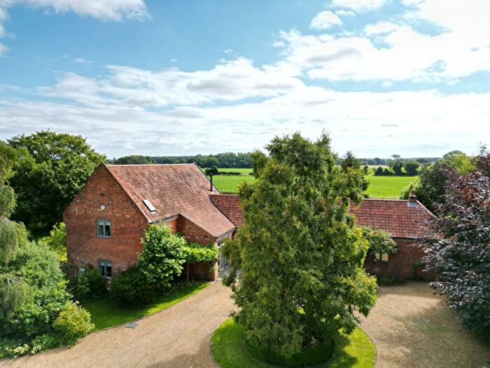 5 Bedroom Barn Conversion For Sale In Cawston, Norwich, NR10
