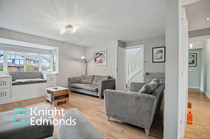 5 Bedroom Detached House For Sale In Franklin Drive, Weavering, Maidstone, ME14