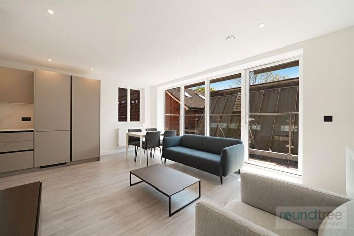 2 Bedroom Flat To Rent In Church Road, Hendon, NW4