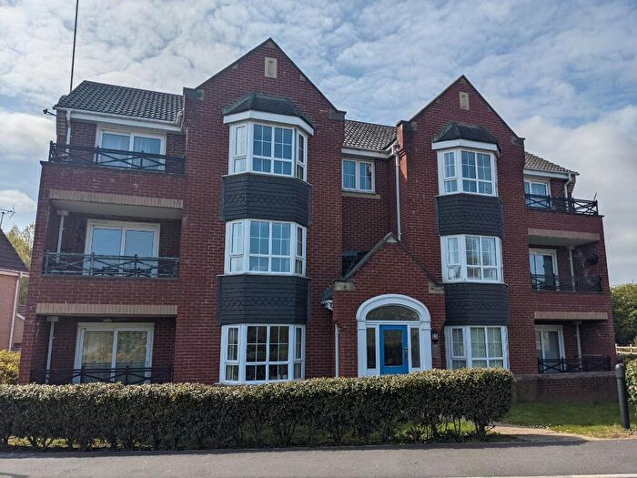2 Bedroom Flat To Rent In Abbots Way, Kettering, NN15