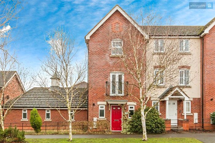 3 Bedroom Town House For Sale In Abbey Park Way, Weston, Crewe, Cheshire, CW2