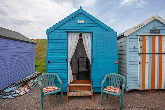 Chalet For Sale In Beach Hut, IP11