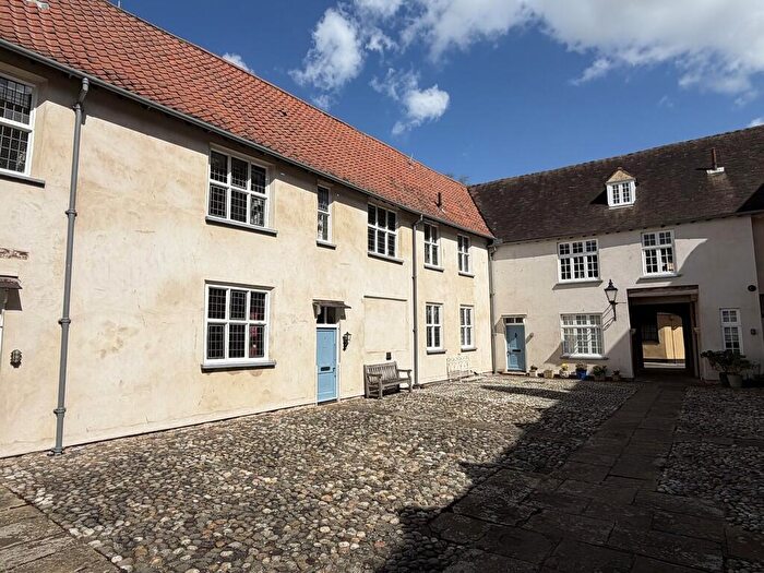 3 Bedroom Town House For Sale In Hampton Court, Nelson Street, PE30