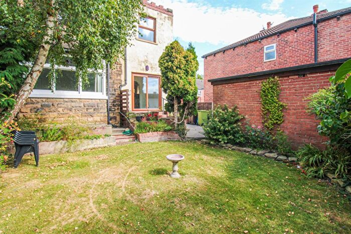 2 Bedroom Detached House For Sale In Peel Street, Horbury, Wakefield, WF4