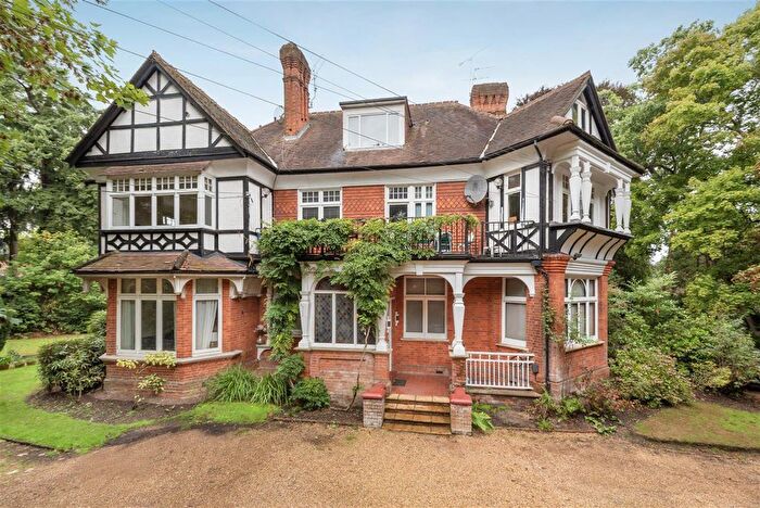 3 Bedroom Flat For Sale In Orchard Wood, Ascot, SL5