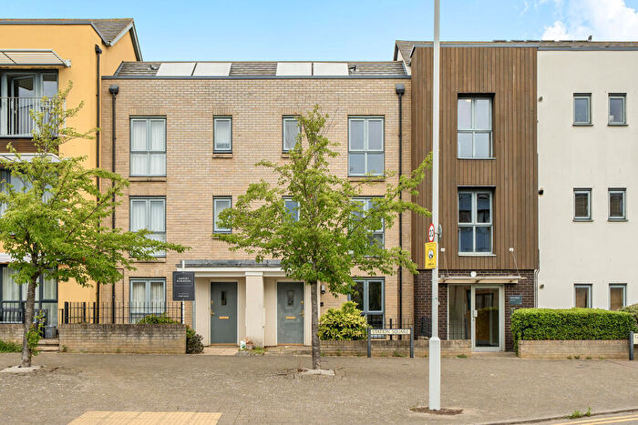 3 Bedroom House To Rent In Station Square, St Neots, Cambridgeshire, PE19