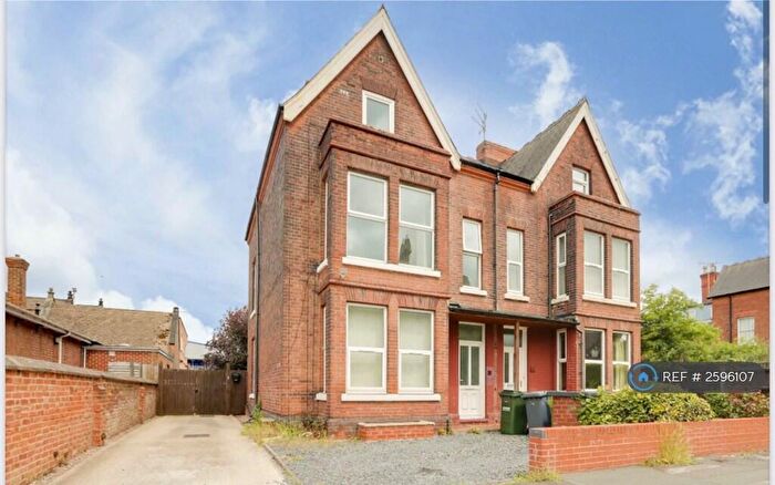 3 Bedroom Flat To Rent In Church Drive, Daybrook, Nottingham, NG5