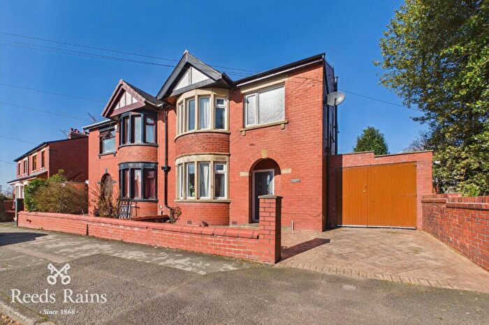 3 Bedroom Semi Detached House For Sale In Letchworth Place, Chorley, Lancashire, PR7