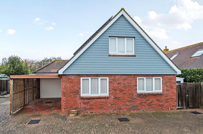 3 Bedroom Detached House For Sale In Culimore Close, West Wittering, PO20