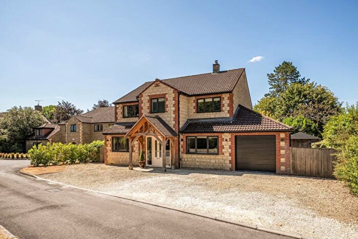5 Bedroom Detached House For Sale In Westbury Road, Warminster, BA12