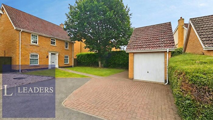4 Bedroom Detached House For Sale In Spicer Way, Great Cornard, CO10