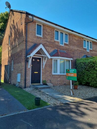 3 Bedroom Semi-Detached House To Rent In Oak Way, Penllergaer, Swansea, SA4