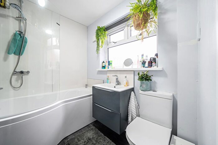 2 Bedroom Terraced House For Sale In Bromley Street, York, YO26