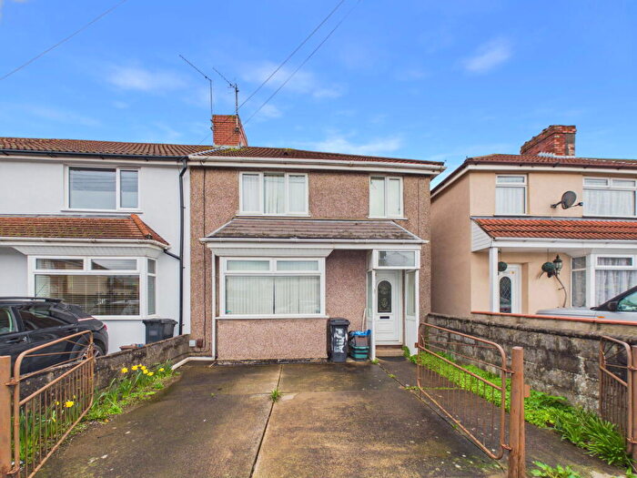 3 Bedroom End Of Terrace House For Sale In Parson Street, BS3