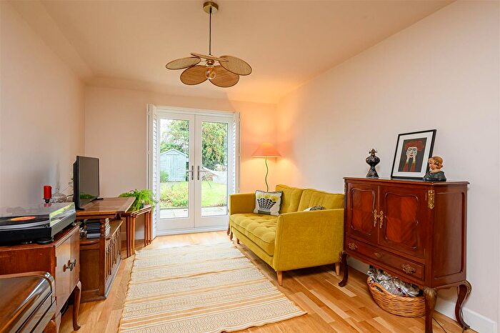 2 Bedroom Semi-detached Bungalow For Sale In Alder Way, New Earswick, York, YO32