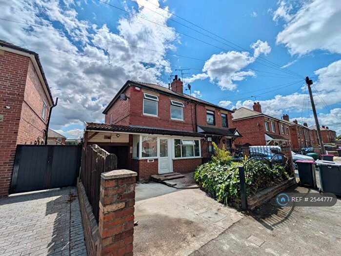3 Bedroom Semi-Detached House To Rent In Wheatley Road, Kilnhurst, Mexborough, S64