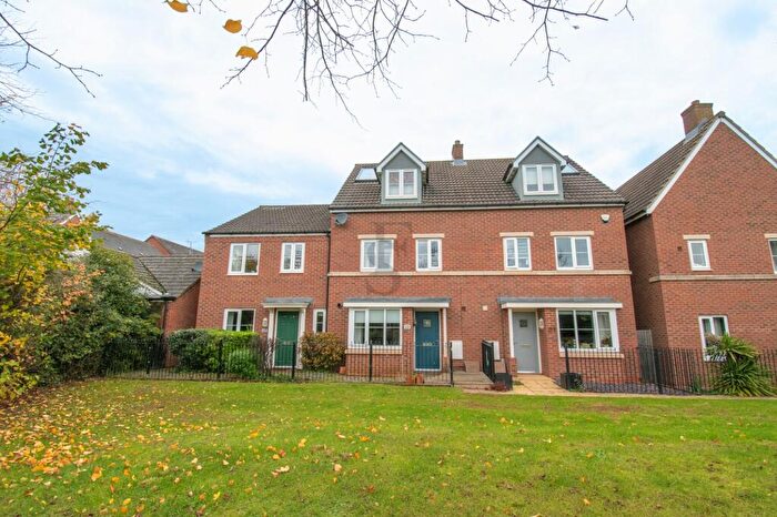 4 Bedroom Town House To Rent In Medora Close, Market Harborough, LE16