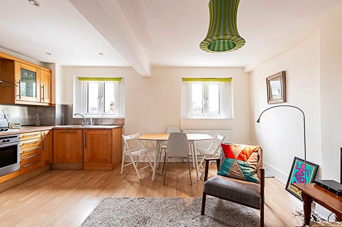 1 Bedroom Flat To Rent In Edgware Road, London, W2