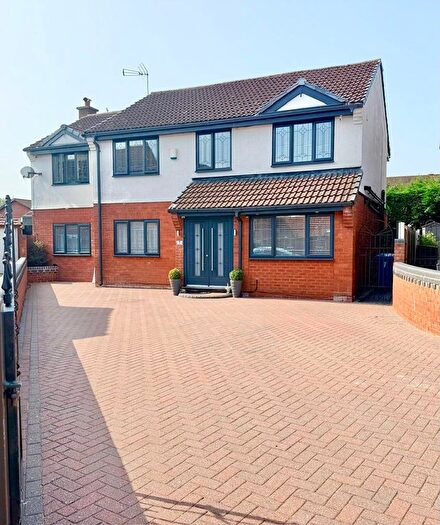 5 Bedroom Detached House For Sale In Dearne Close, Liverpool, L12