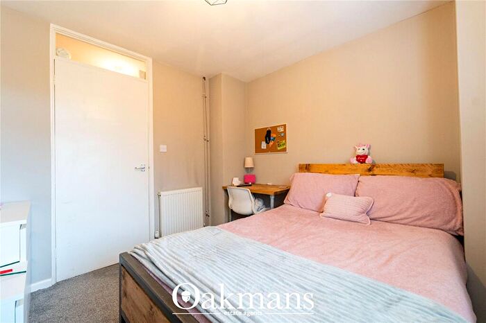 2 Bedroom Apartment To Rent In Metchley Drive, Birmingham, West Midlands, B17