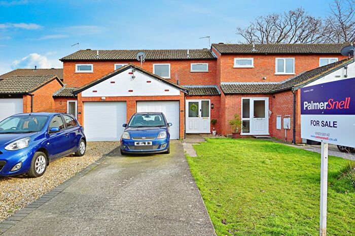 2 Bedroom Detached House For Sale In Larkspur Close, Taunton, Somerset, TA1