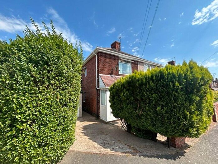 3 Bedroom Semi-Detached House To Rent In New Linden Street, Shirebrook, NG20