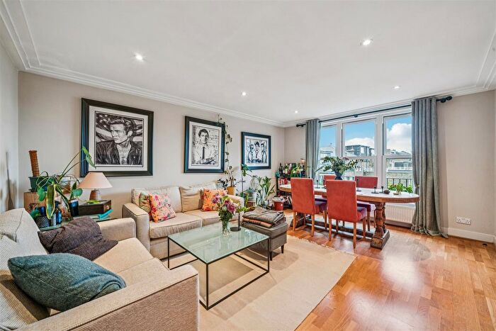 2 Bedroom Flat To Rent In Chiswick High Road, London, W4