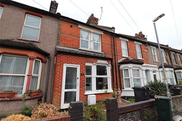 2 Bedroom Terraced House To Rent In Milton Road, Swanscombe, Kent, DA10