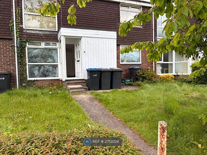 2 Bedroom Flat To Rent In Middleham Road, Durham, DH1