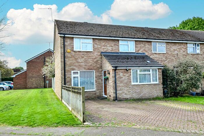 4 Bedroom End Of Terrace House For Sale In Lincoln Park, Amersham, Buckinghamshire, HP7