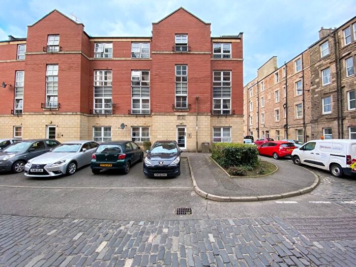 1 Bedroom Flat To Rent In Elbe Street, Leith Links, Edinburgh, EH6