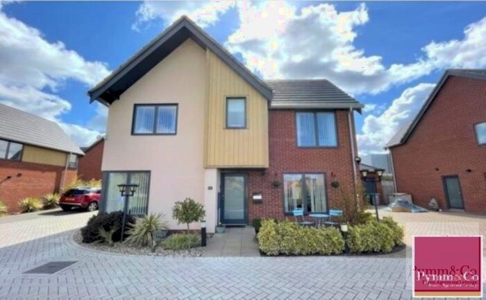 4 Bedroom Detached House To Rent In Conroy Close, Norwich, NR7