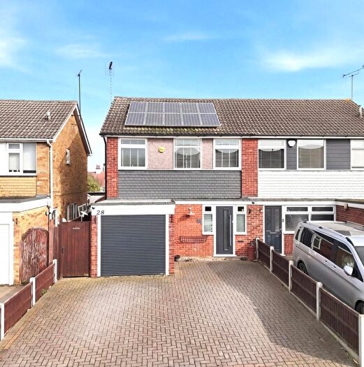 3 Bedroom Semi Detached House For Sale In Lee Lotts, Great Wakering, Southend-on-Sea, Essex, SS3