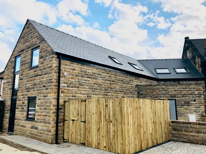 3 Bedroom House To Rent In St Annes Drive, Leeds, LS4