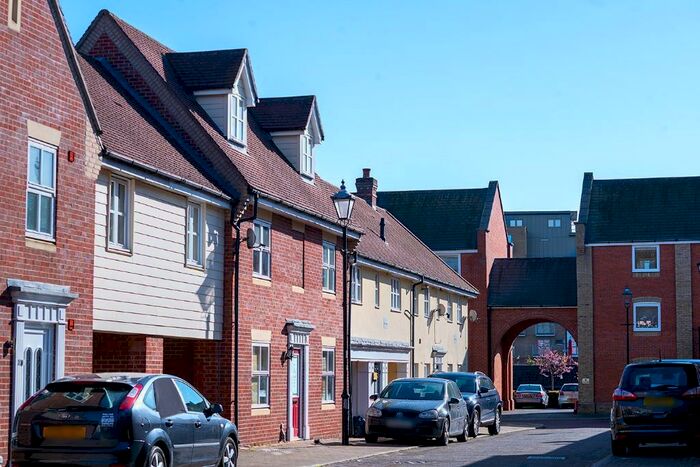 6 Bedroom Detached House To Rent In Hatcher Crescent, Hythe Quay, Colchester, CO2