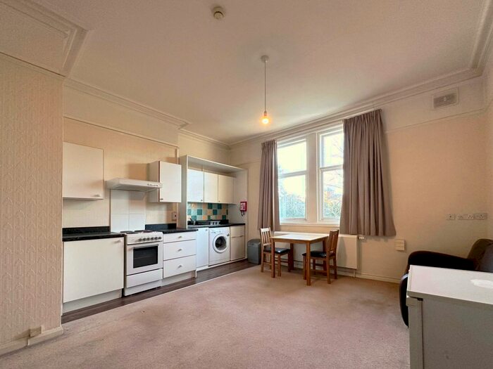 1 Bedroom Flat To Rent In London Road, Leicester, LE2